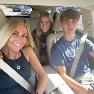 Meet your Posher, Cyndi